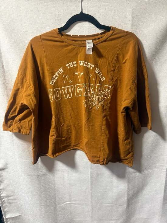 Daisy Rae Tops - Daisy Rae Keepin' The West Wild Cowgirls Cropped Distressed Graphic Tee
